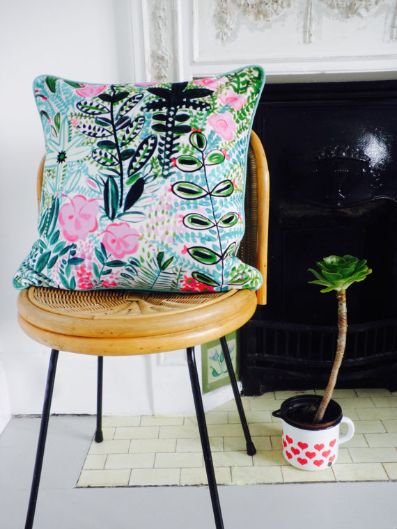 PALM VELVET CUSHION