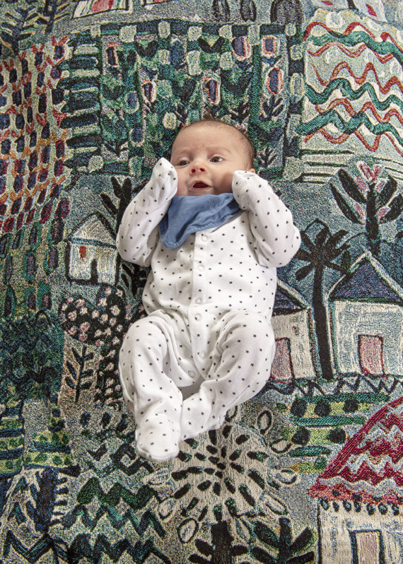 LITTLE HOUSES COTTON MINI BLANKET THROW (132x100cm) - Image 3